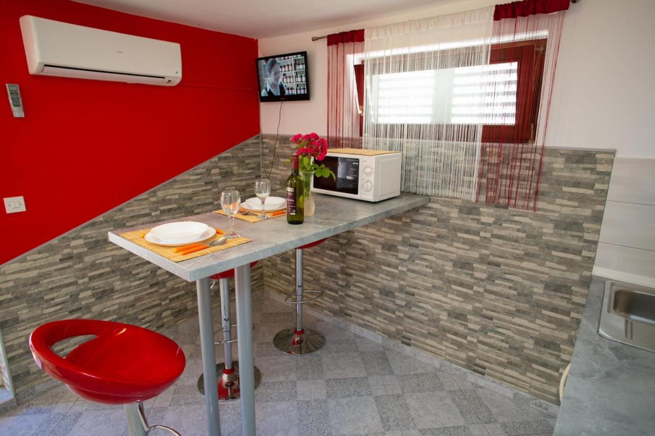 Apartments Sun Dance With Heated Pool Novalja Exterior photo