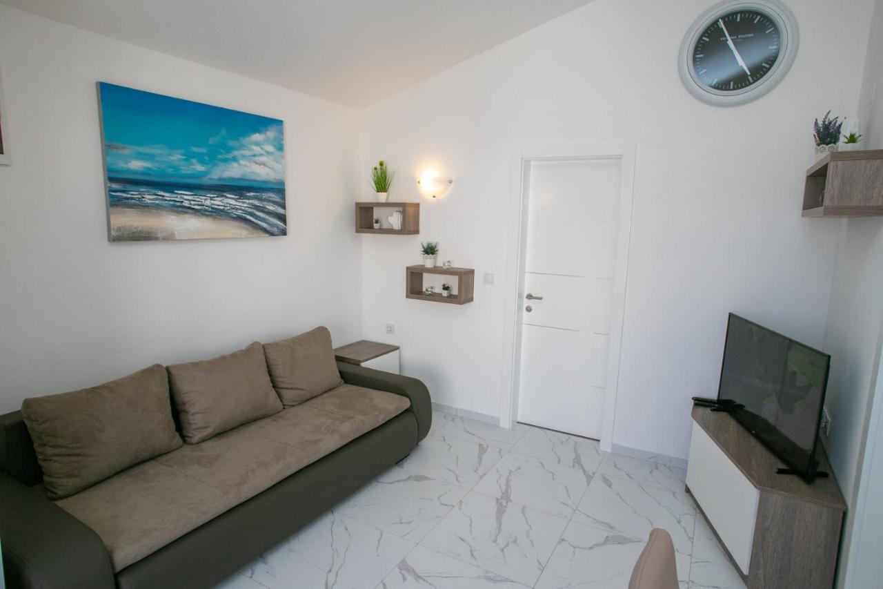 Apartments Sun Dance With Heated Pool Novalja Exterior photo