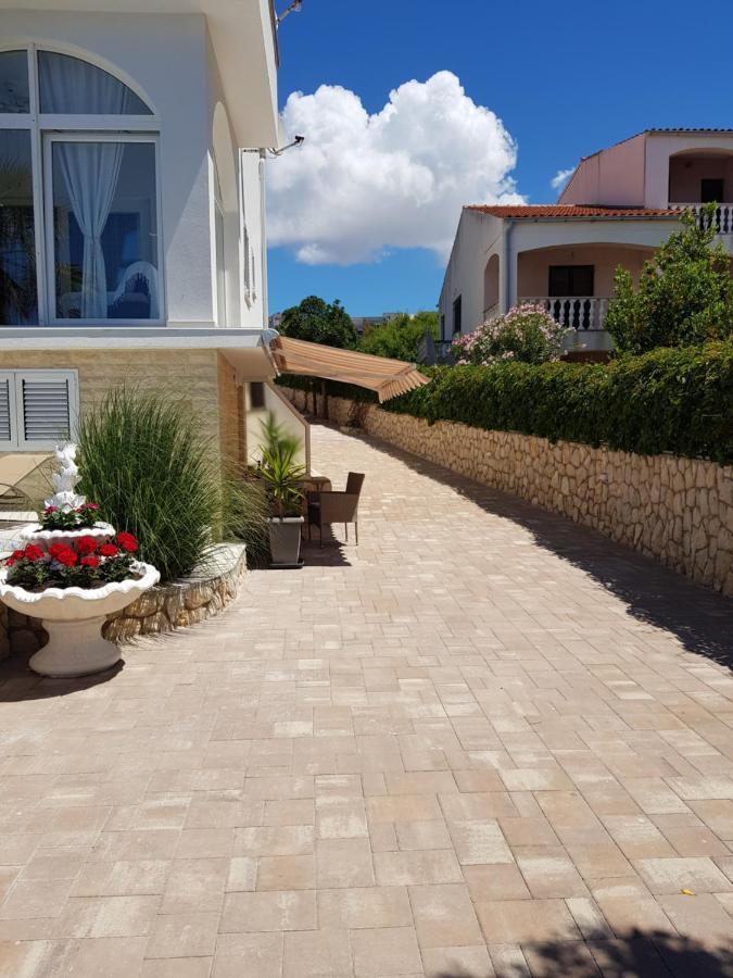 Apartments Sun Dance With Heated Pool Novalja Exterior photo