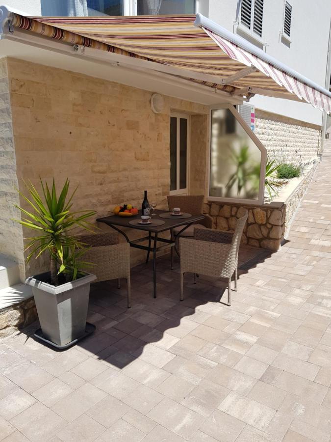 Apartments Sun Dance With Heated Pool Novalja Exterior photo