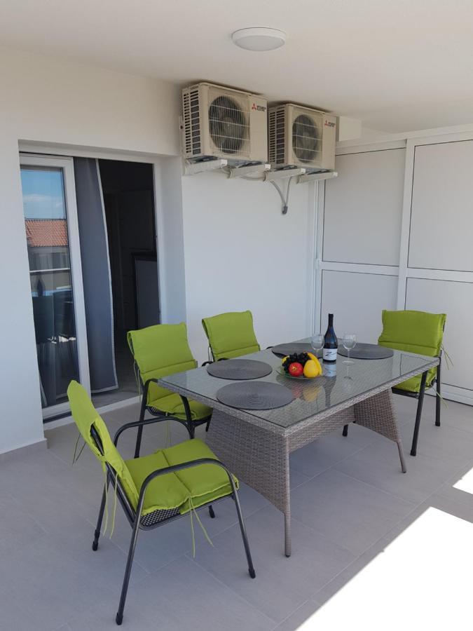 Apartments Sun Dance With Heated Pool Novalja Exterior photo