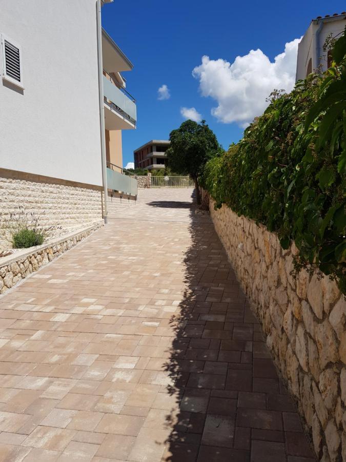 Apartments Sun Dance With Heated Pool Novalja Exterior photo