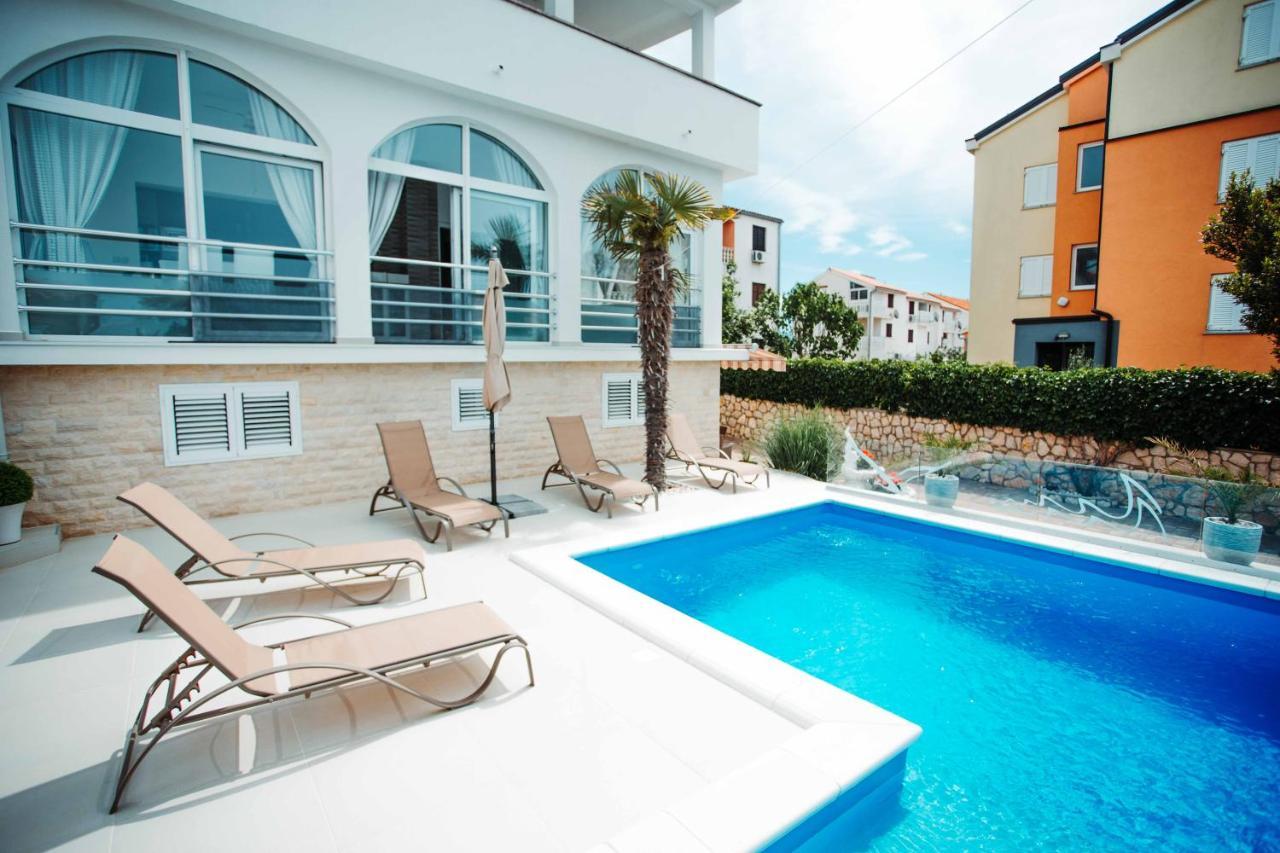 Apartments Sun Dance With Heated Pool Novalja Exterior photo